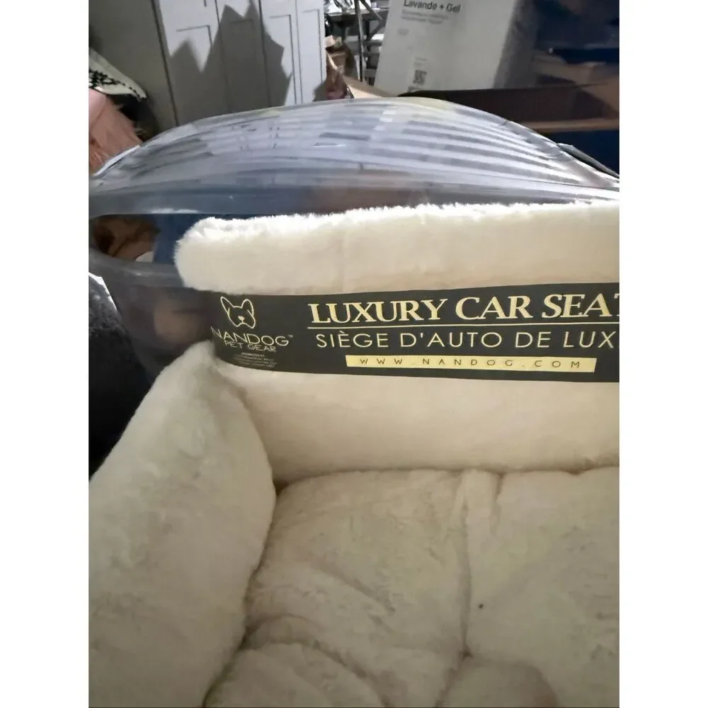 Nandogs Luxury Pet Cloud Collection Car Seat Size Small New